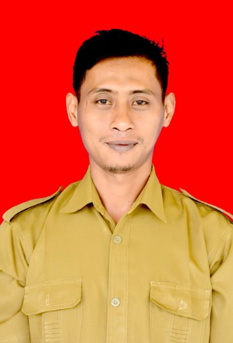 SEKRETARIS DESA UUD HASAN MUHTAR